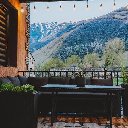 Hotel Kazbegi Mountains Zewnętrze zdjęcie